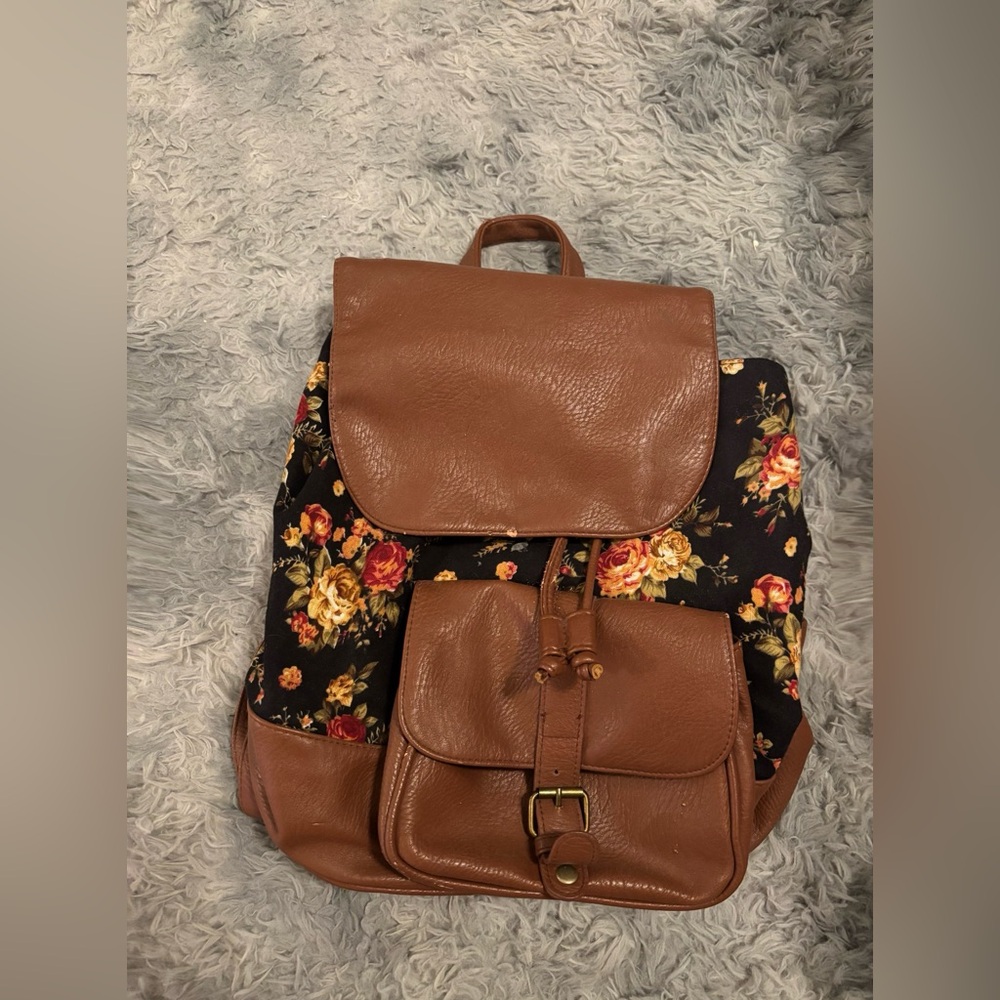 Women’s Floral Backpack